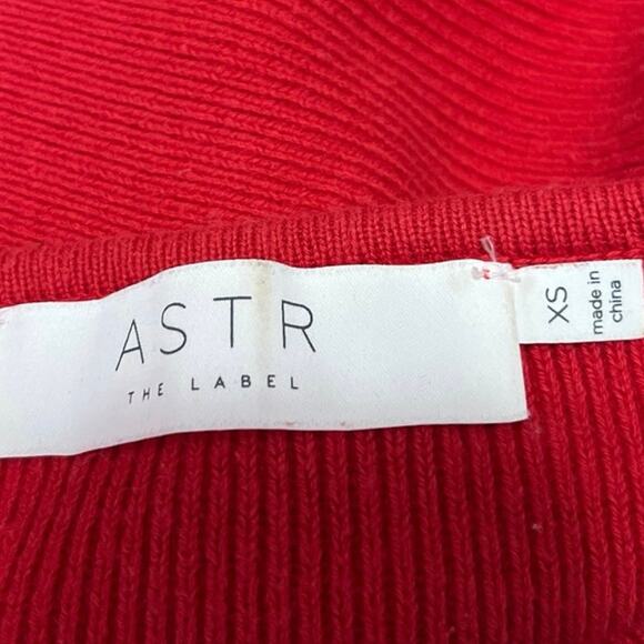 ASTR The Label Red Ribbed Long Puff Sleeve Square Neck Sweater Crop Top Size XS - Picture 4 of 5